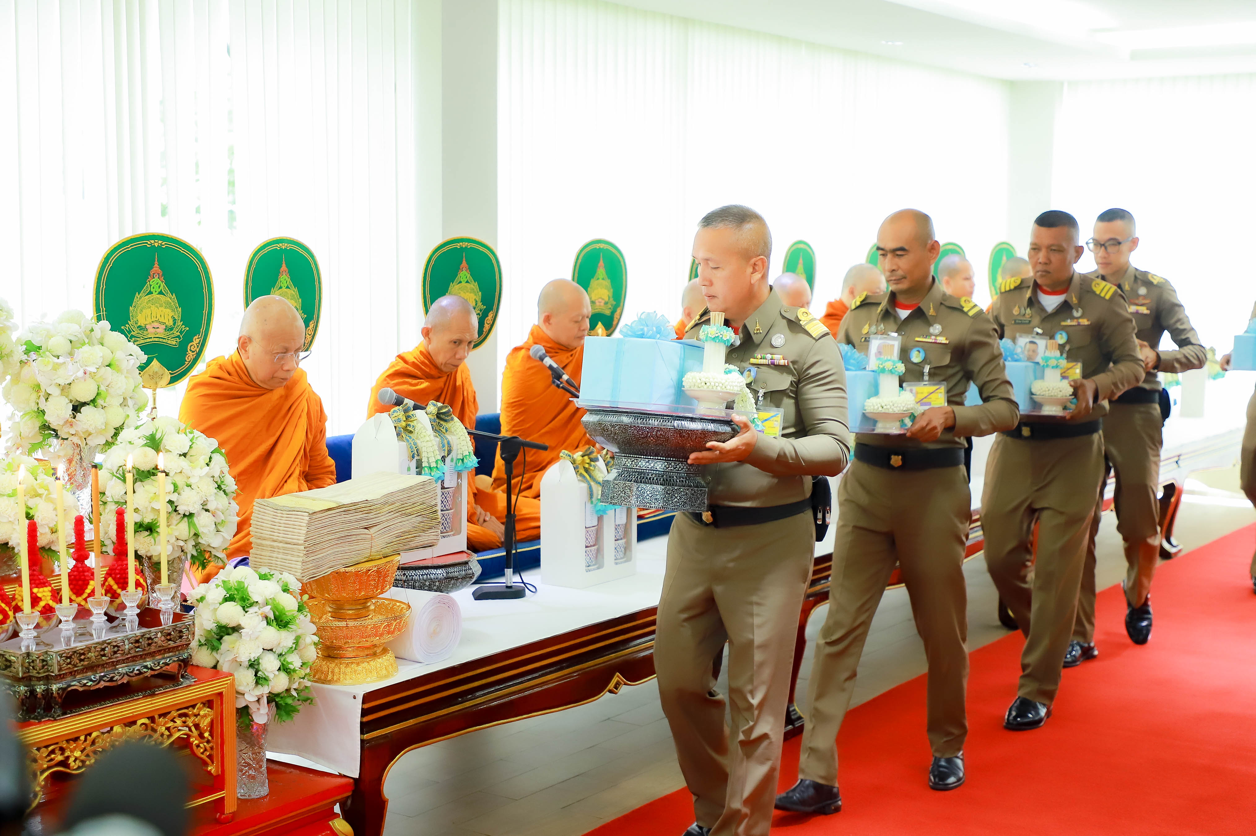 title - ส.ป.ก. เข้าร่วมพิธีเจริญพระพุทธมนต์บำเพ็ญพระราชกุศล ถวายความอาลัยแด่ สมเด็จพระนางเจ้าสิริกิติ์ พระบรมราชินีนาถ พระบรมราชชนนีพันปีหลวง และสมเด็จพระเจ้าลูกเธอ เจ้าฟ้าพัชรกิติยาภา นเรนทิราเทพยวดี กรมหลวงราชสาริณีสิริพัชร มหาวัชรราชธิดา